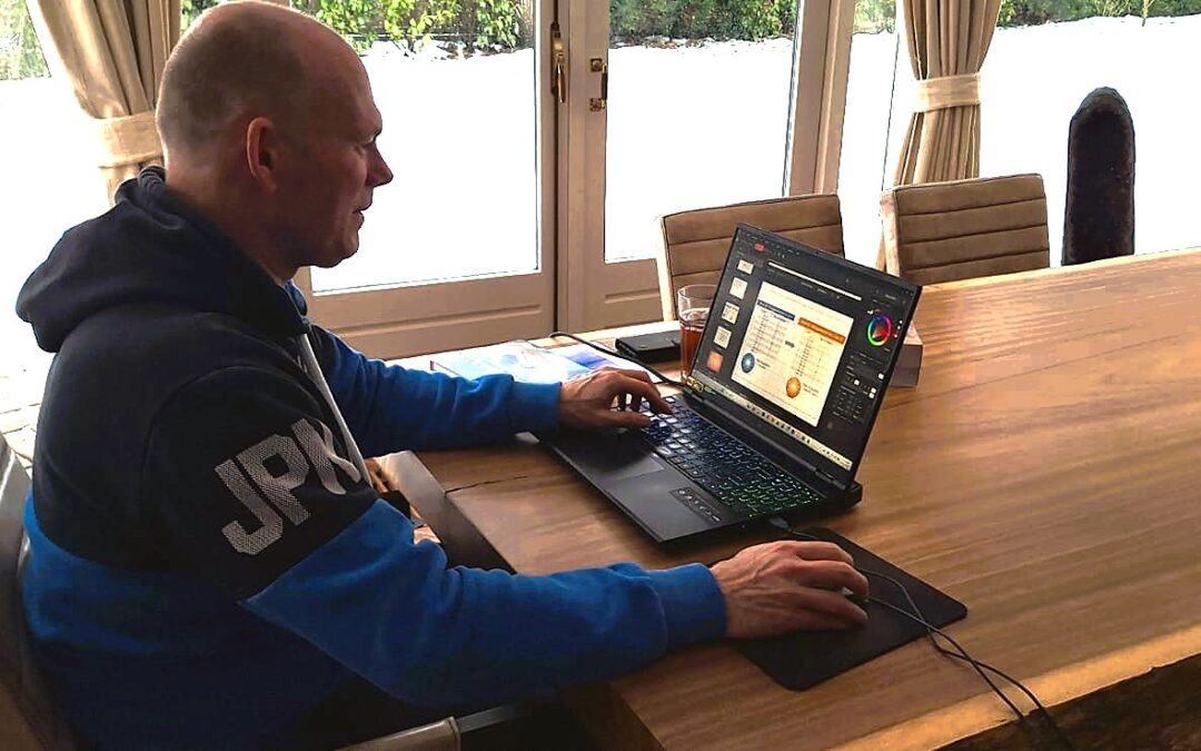 In de afronding: werken aan het boek Infinity Grid