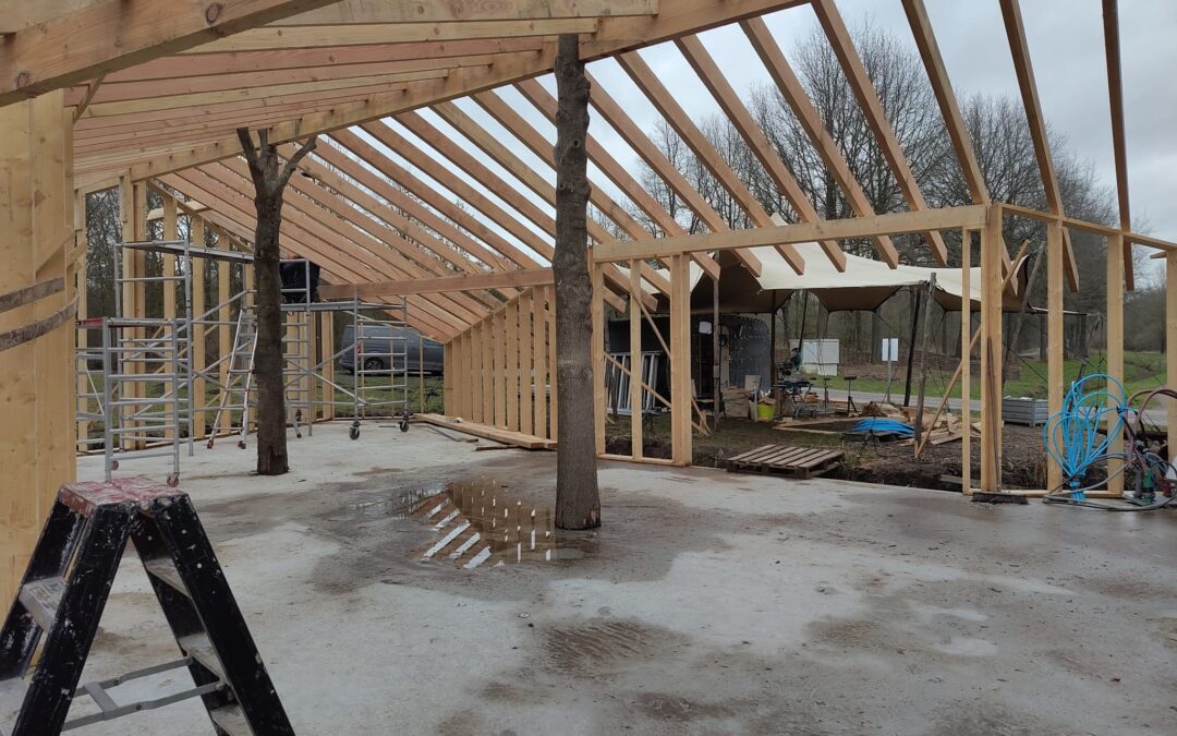 Organische architectuur in de maak – het ontvangstgebouw van Landgoed Energy Up