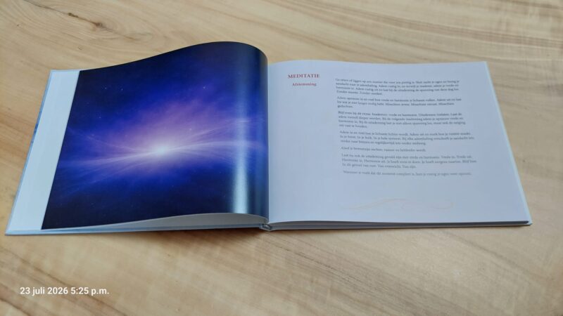 Meditatiepagina uit het boek Infinity Grid.
